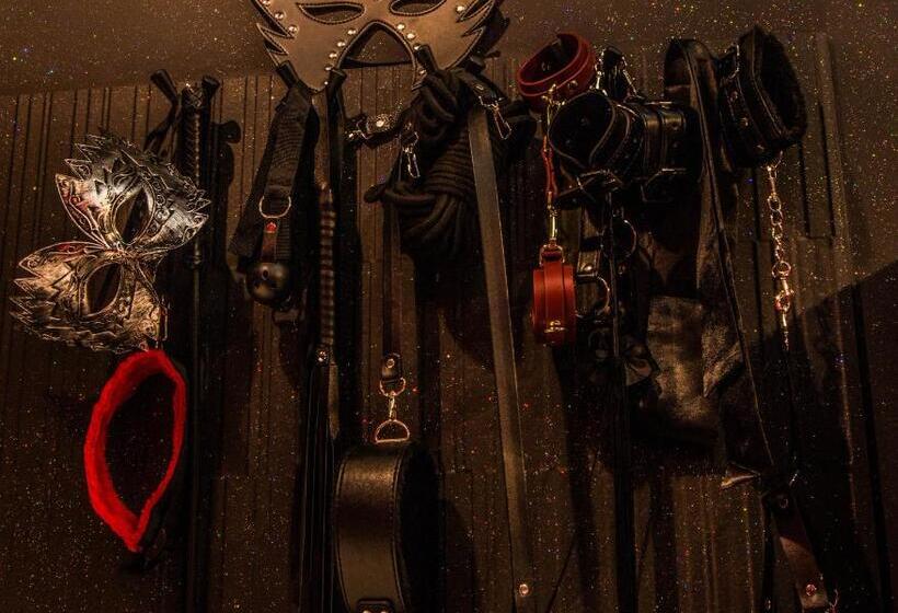 اتاق استاندارد با تخت بزرگ, Romeo Nights   Love Rooms   Jacuzzi Hydromassage