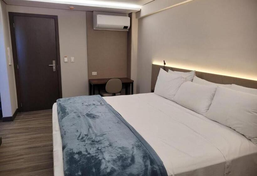 带大床的豪华间, Roochelle Convention By Nobile