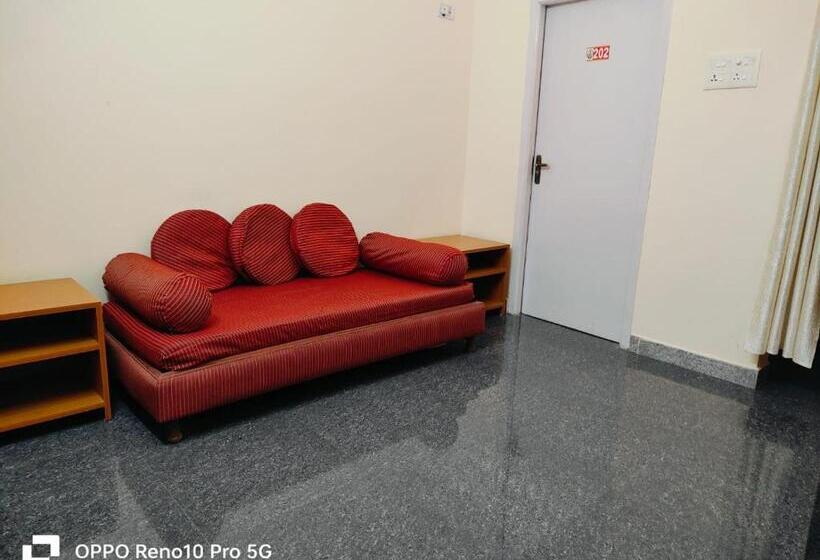 Номер Deluxe Вид на Море с Балконом, S3 Homestay