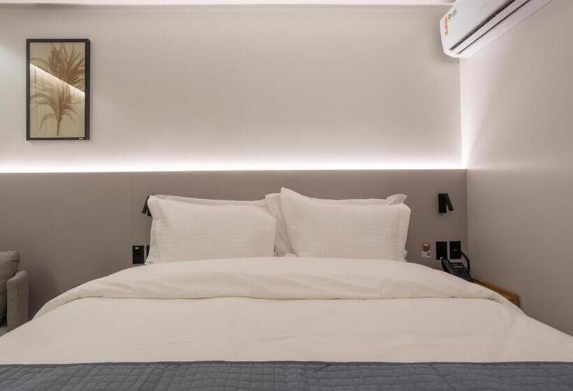 חדר סטנדרט עם טרסה, Icon Hotel By Welkom