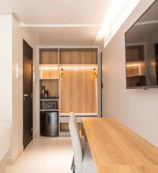 חדר דלוקס לשלושה, Icon Hotel By Welkom