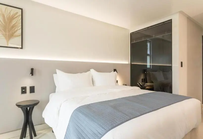 デラックススイート, Icon Hotel By Welkom