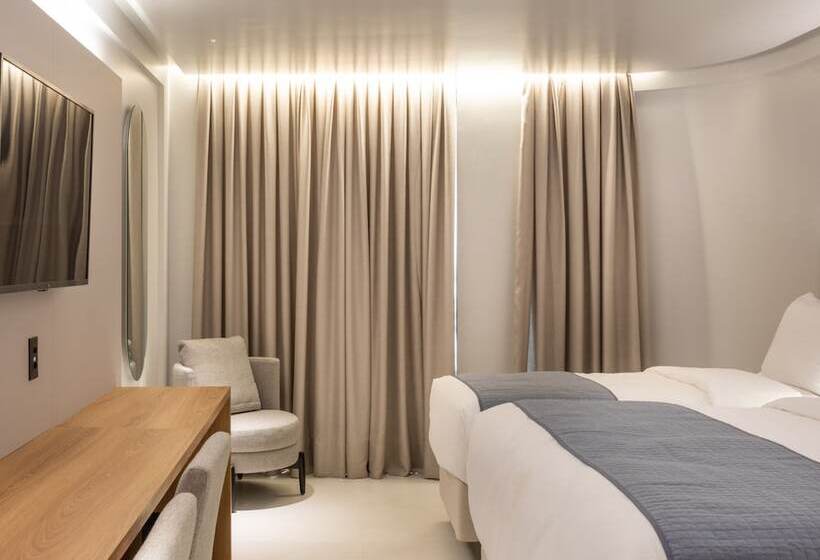 חדר דלוקס לשלושה, Icon Hotel By Welkom