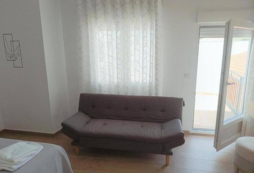 디럭스 룸, El Hostalito