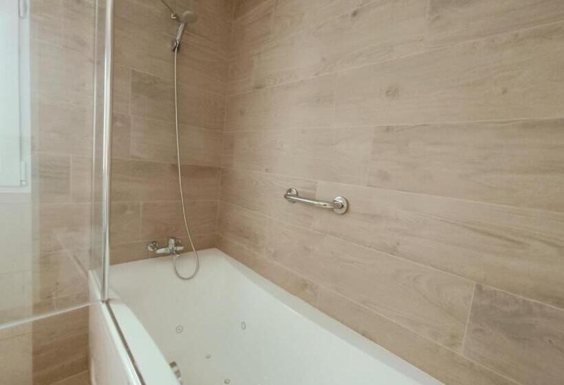 디럭스 룸, El Hostalito