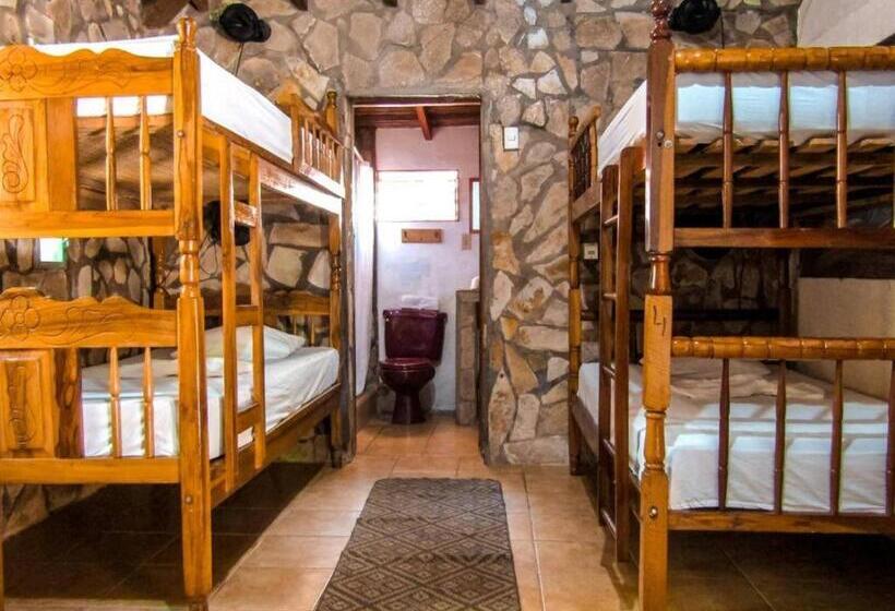 غرفة عائلية, Room In Bb   Family Room With Ac 5