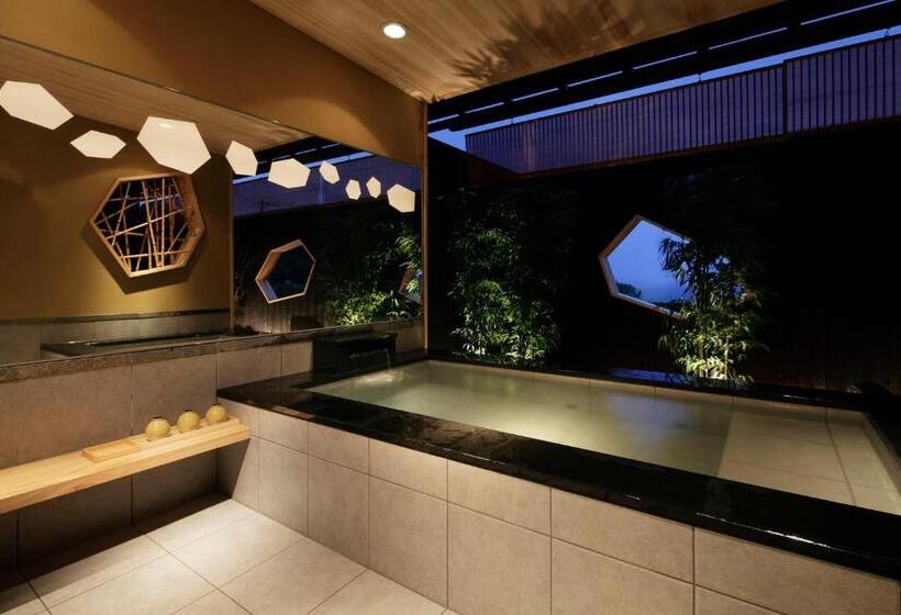 スーペリアー１ベッドルームビラ, 間人温泉 炭平