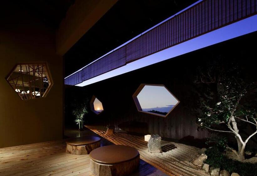 スーペリアー１ベッドルームビラ, 間人温泉 炭平