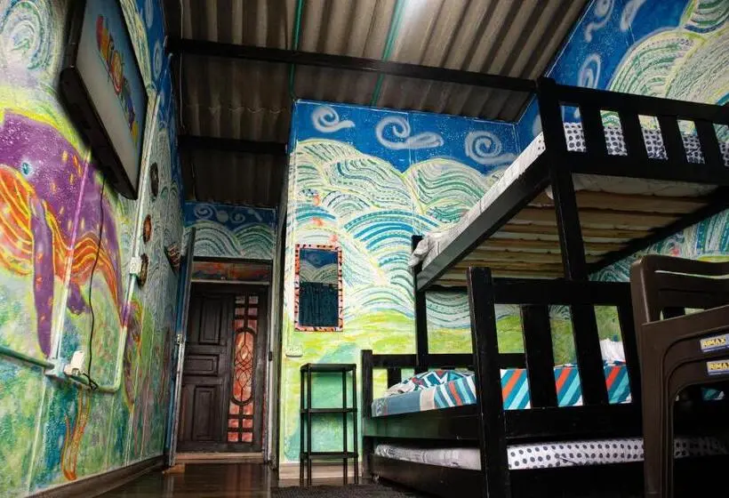 景色の見えるスタンダード４人部屋, Hostal Liliana