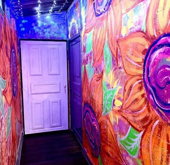 景色の見えるスタンダード４人部屋, Hostal Liliana