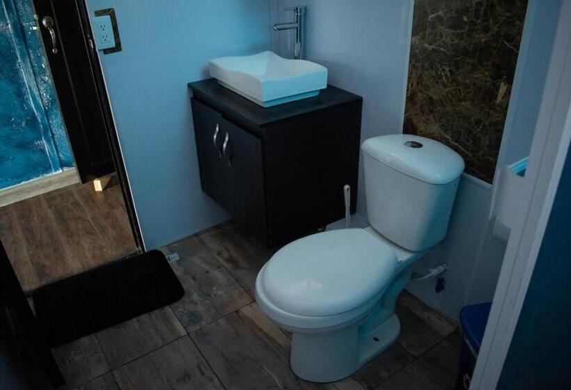 חדר סטנדרט לארבעה נוף לים, Hostal Liliana