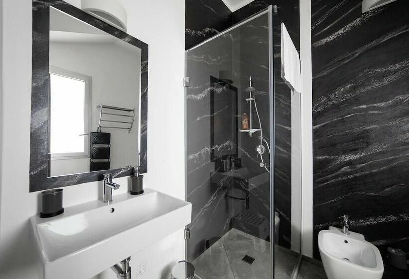 חדר סטנדרט, 5 Elementi