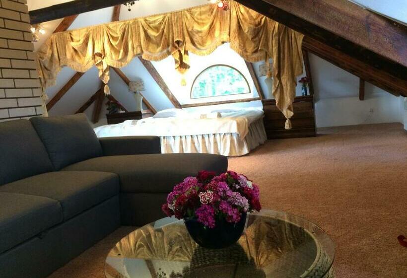 سوئیت با بالکن, Paivilla Boutique