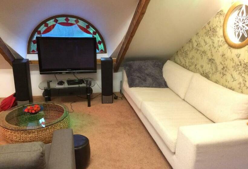 سوئیت با بالکن, Paivilla Boutique