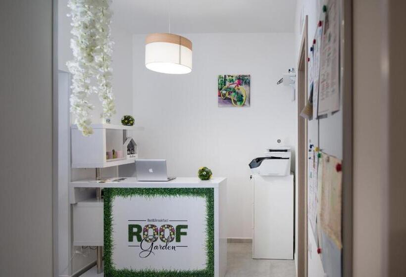 اتاق لوکس با بالکن, Roof Garden