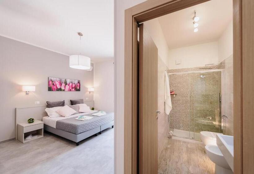 اتاق لوکس با بالکن, Roof Garden