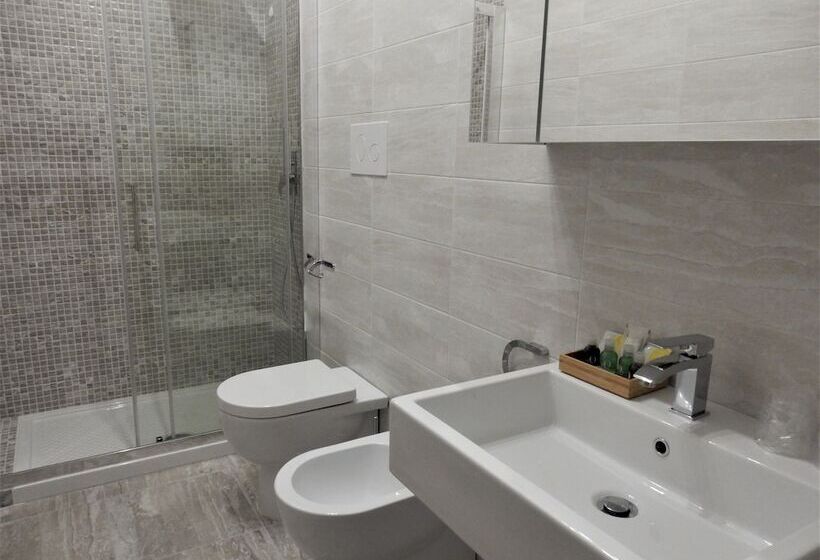 اتاق سوپریور با چشم‌انداز شهر, Roof Garden