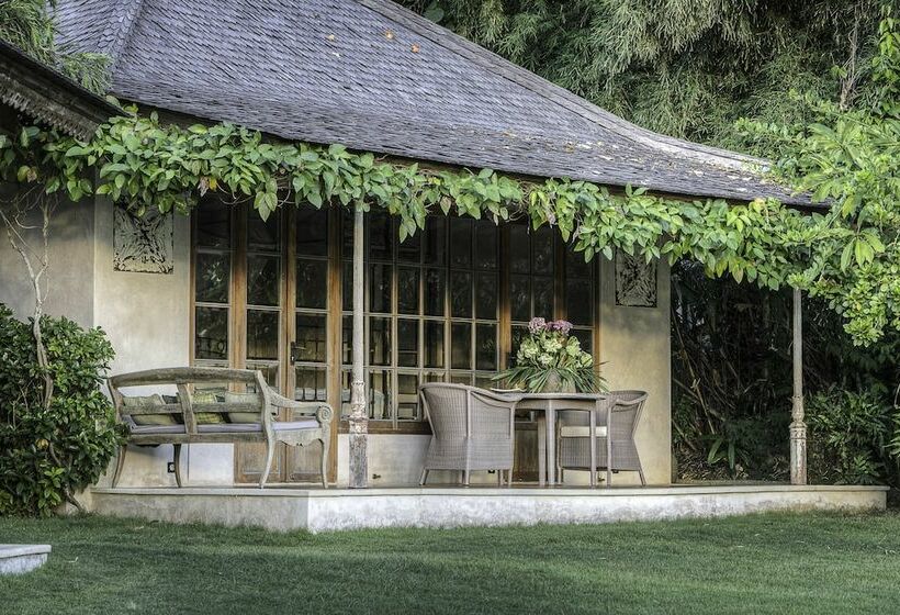 디럭스 스튜디오, Villa Artis