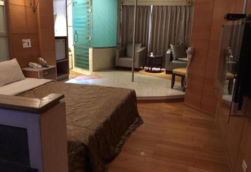 اتاق لوکس, Changsing Business Motel