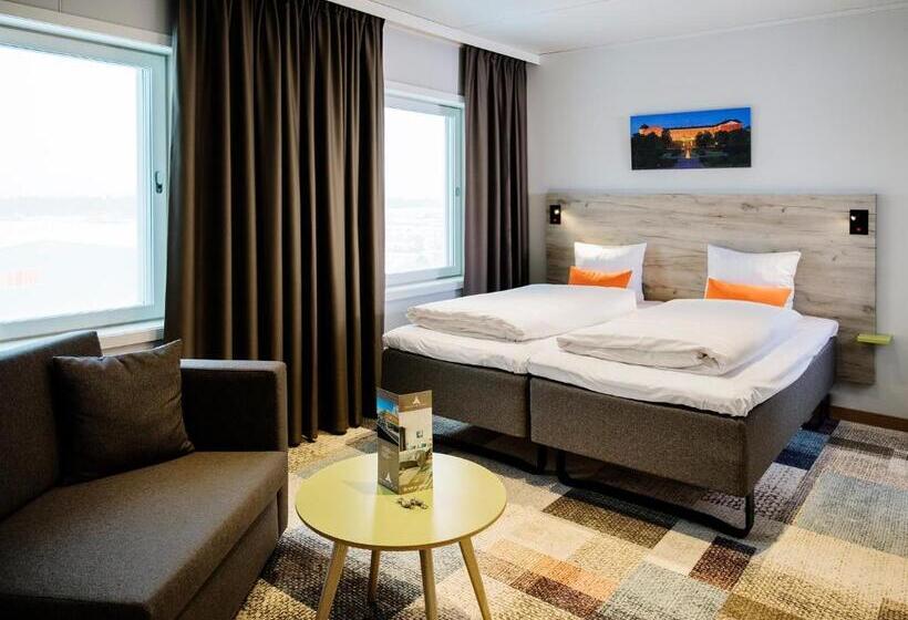 غرفة قياسية رباعية, Arenahotellet I Uppsala