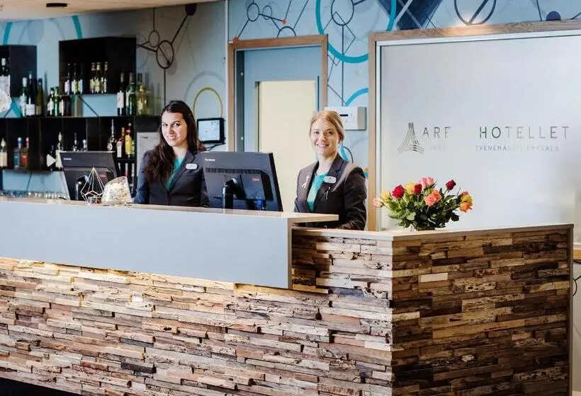 Standard-invahuone, Arenahotellet I Uppsala