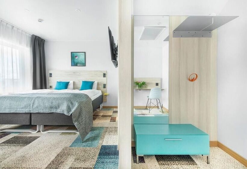 غرفة قياسية رباعية, Arenahotellet I Uppsala