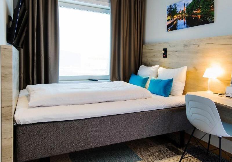 غرفة قياسية فردية, Arenahotellet I Uppsala