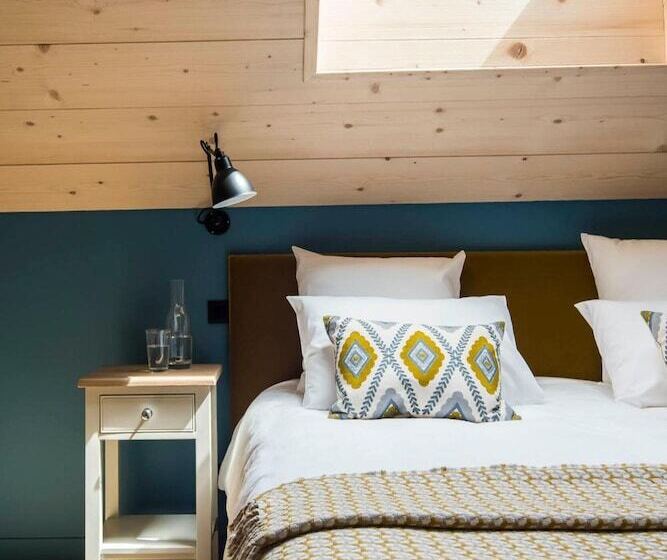 חדר סטנדרט, Annexe 1888