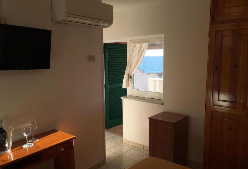 标准间内部标间, Marconi