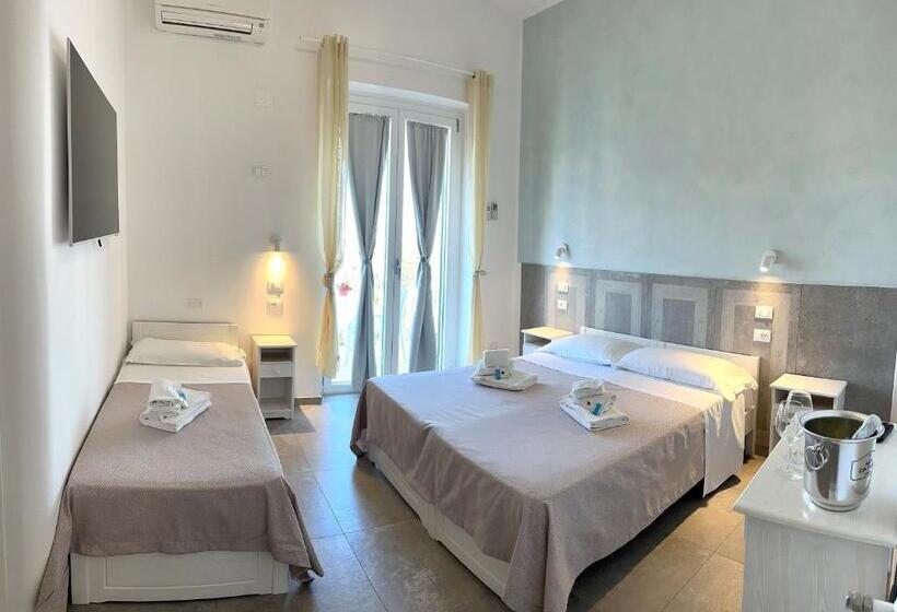 Triple Room Sea View, Marconi