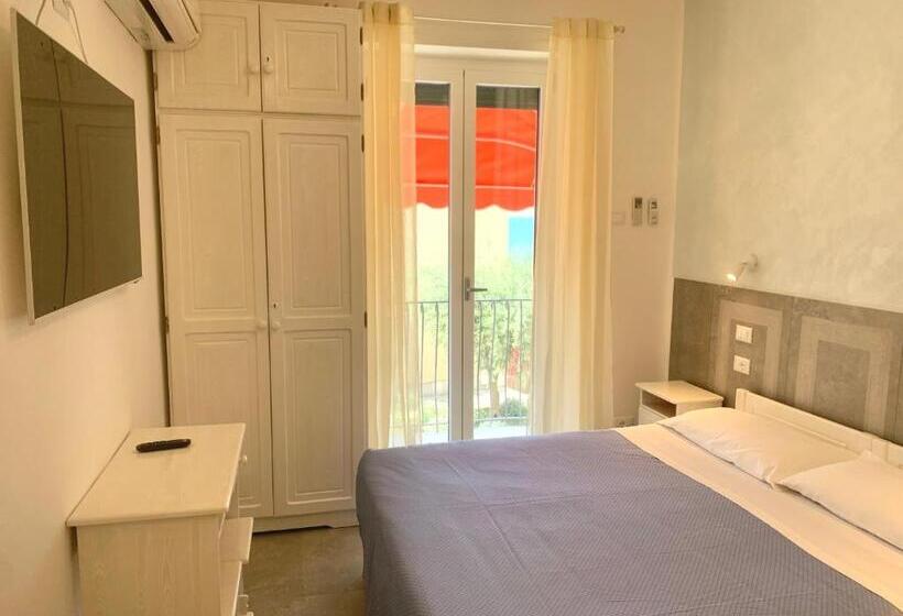 标准间带阳台, Marconi