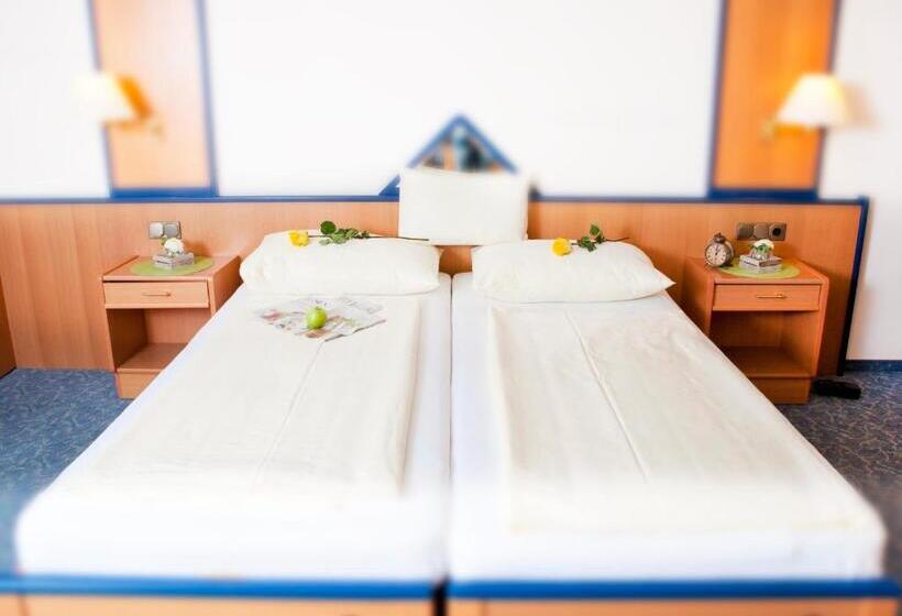 标准间, Restaurant Osterbauer