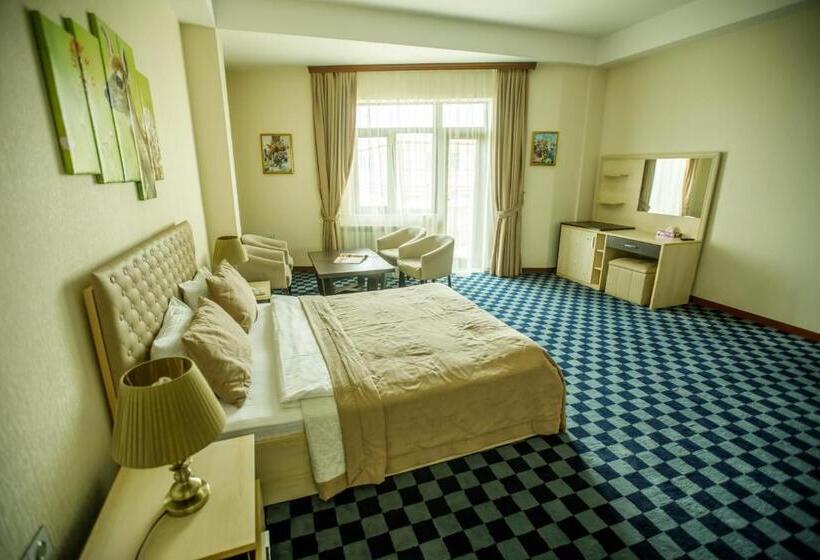 اتاق سه نفره دلوکس با چشمانداز دریا, Sea Pearl