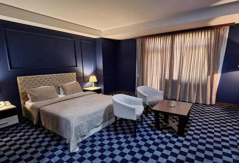 اتاق لوکس با بالکن و چشمانداز دریا, Sea Pearl