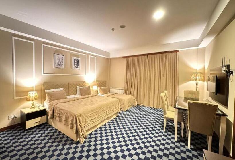 اتاق سه نفره دلوکس با چشمانداز دریا, Sea Pearl