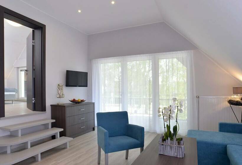 سوئیت با بالکن, Zur Eiche