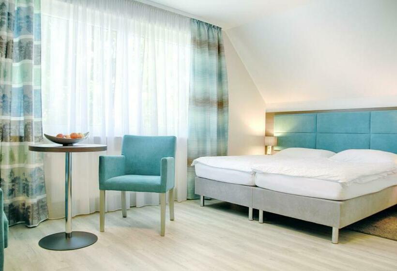 اتاق لوکس, Zur Eiche