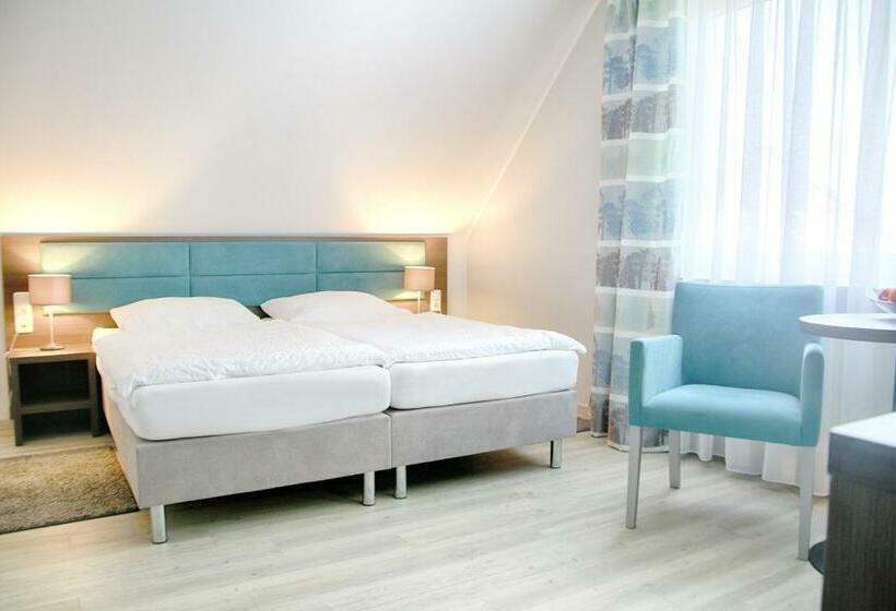 اتاق لوکس, Zur Eiche