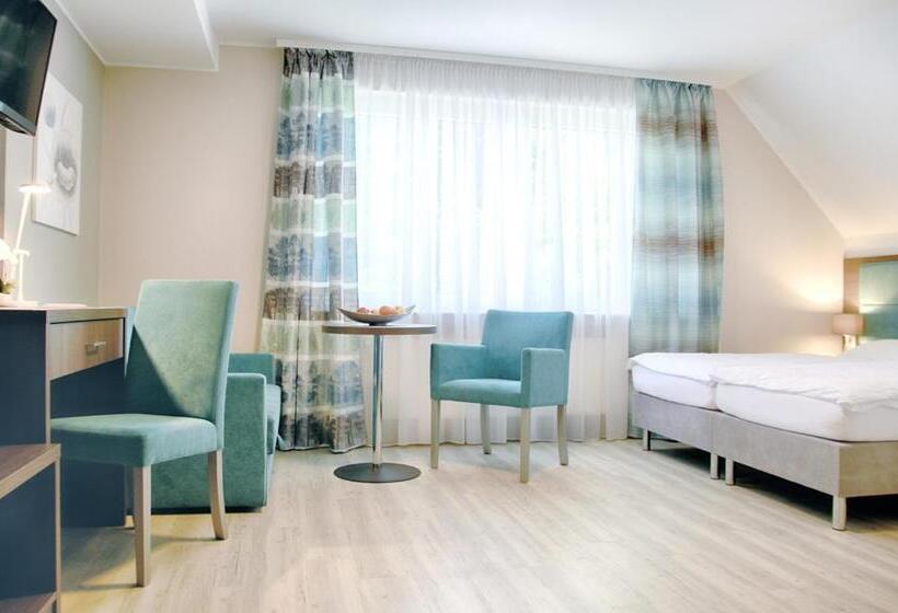 اتاق لوکس, Zur Eiche