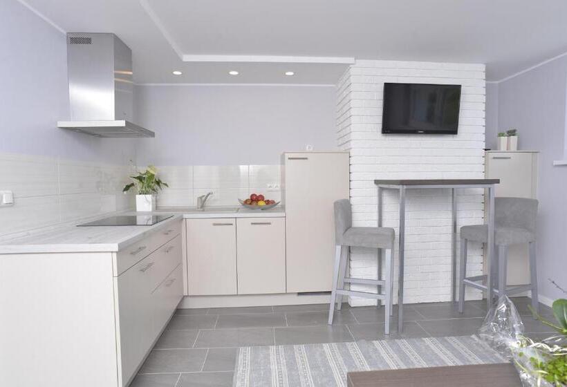 سوییت, Zur Eiche