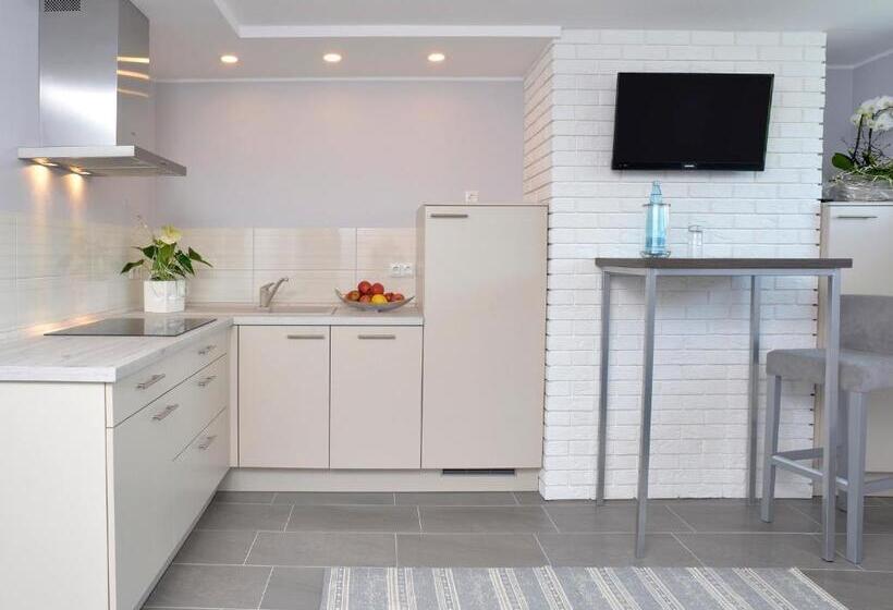 سوییت, Zur Eiche