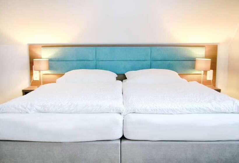 اتاق لوکس یک تخته, Zur Eiche