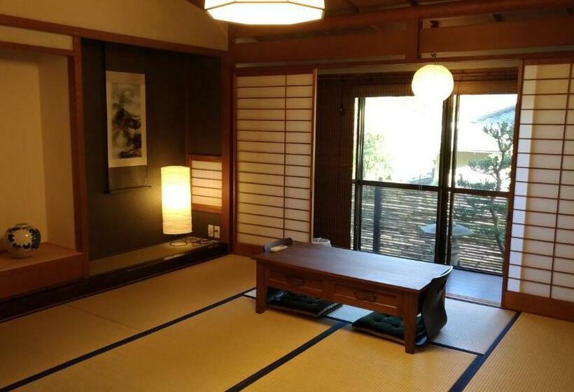 Suite Familiar 2 Quartos, Kinkaku