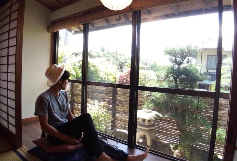 Suite Familiar 2 Quartos, Kinkaku