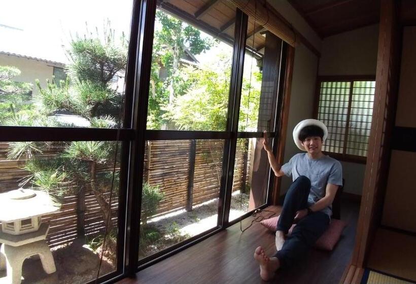 Suite Familiar 2 Quartos, Kinkaku