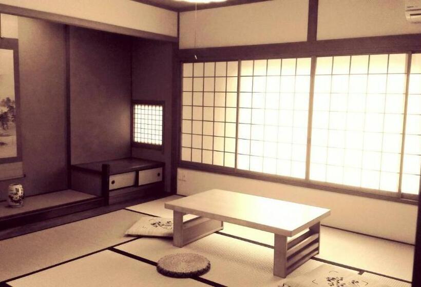 Quarto Quádruplo Estandar, Kinkaku