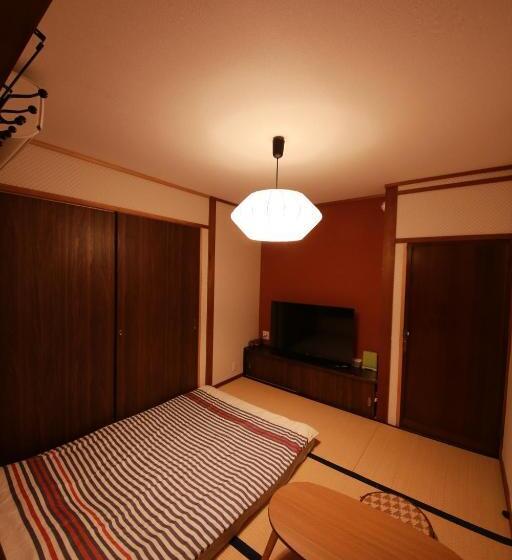 Quarto Estandar Vista Jardim, Kinkaku