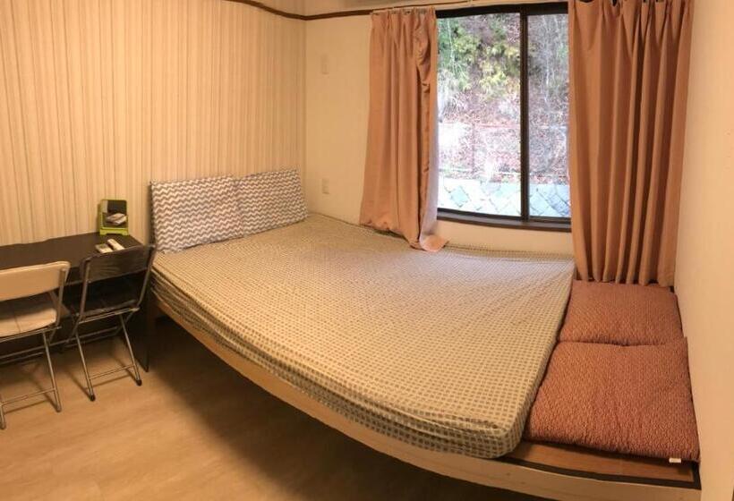 Quarto Superior, Kinkaku