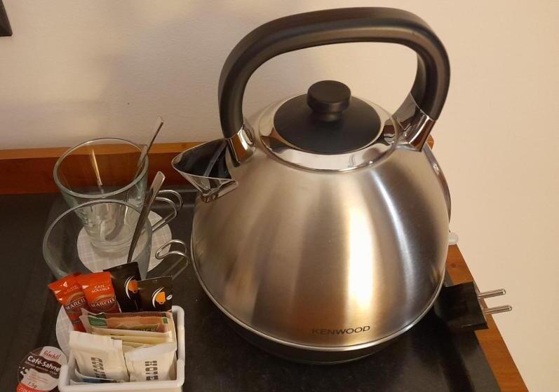 اتاق سوپریور با چشمانداز باغ, 21kr Bed And Breakfast, Close To Beach, Town Centre And Golf