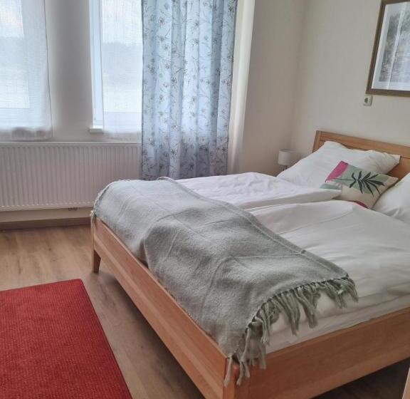 غرفة قياسية, Gasthof Weidenauer  Gabi S Café